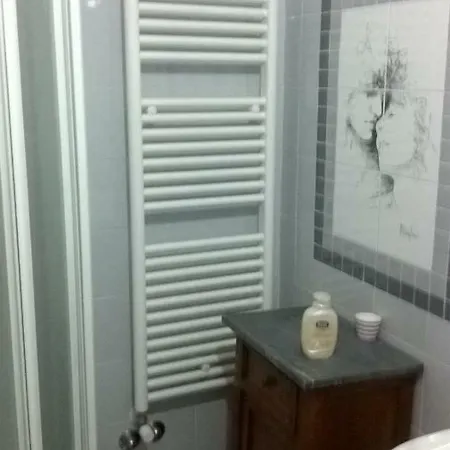 Ca Ermenegarda Holiday home *